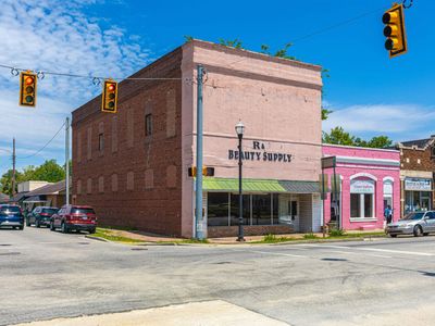 1 E Main St., Andrews, SC 29510