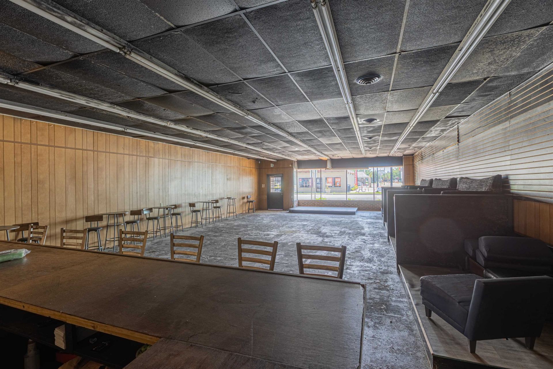 1 E Main St. Photo 14