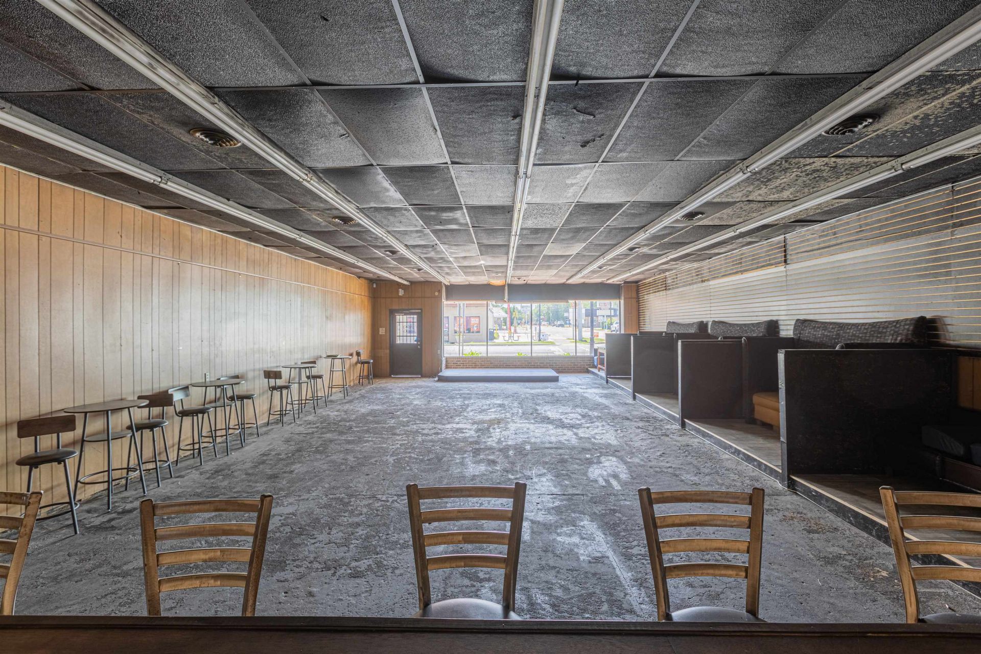 1 E Main St. Photo 15