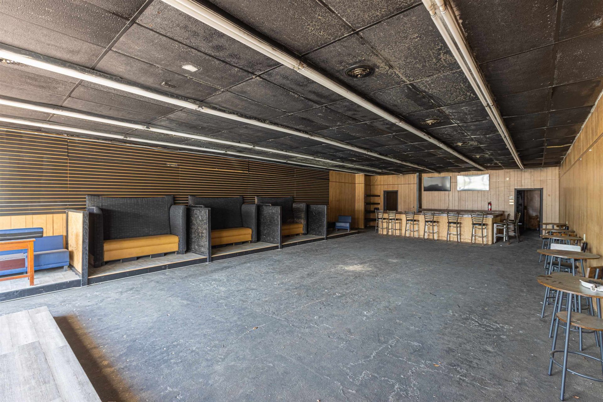 1 E Main St. Photo 6