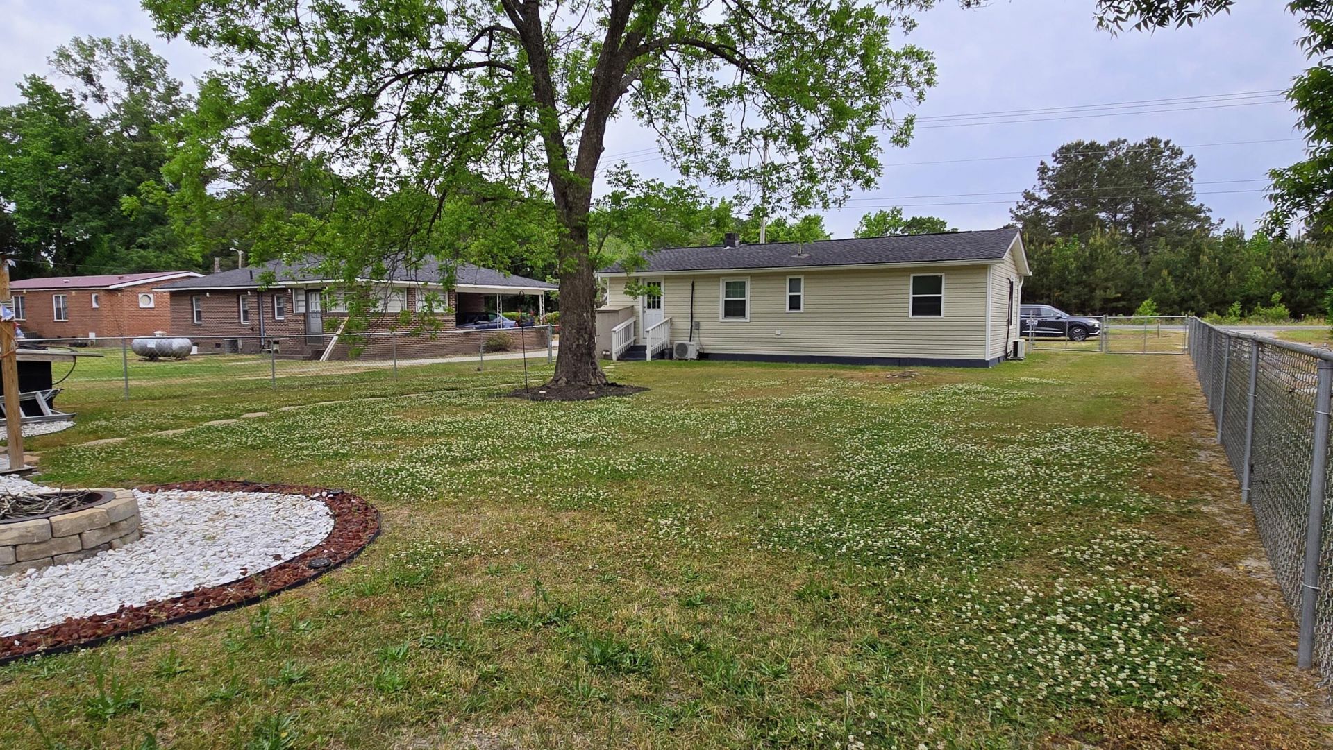 8495 Old Number Six Highway Photo 6