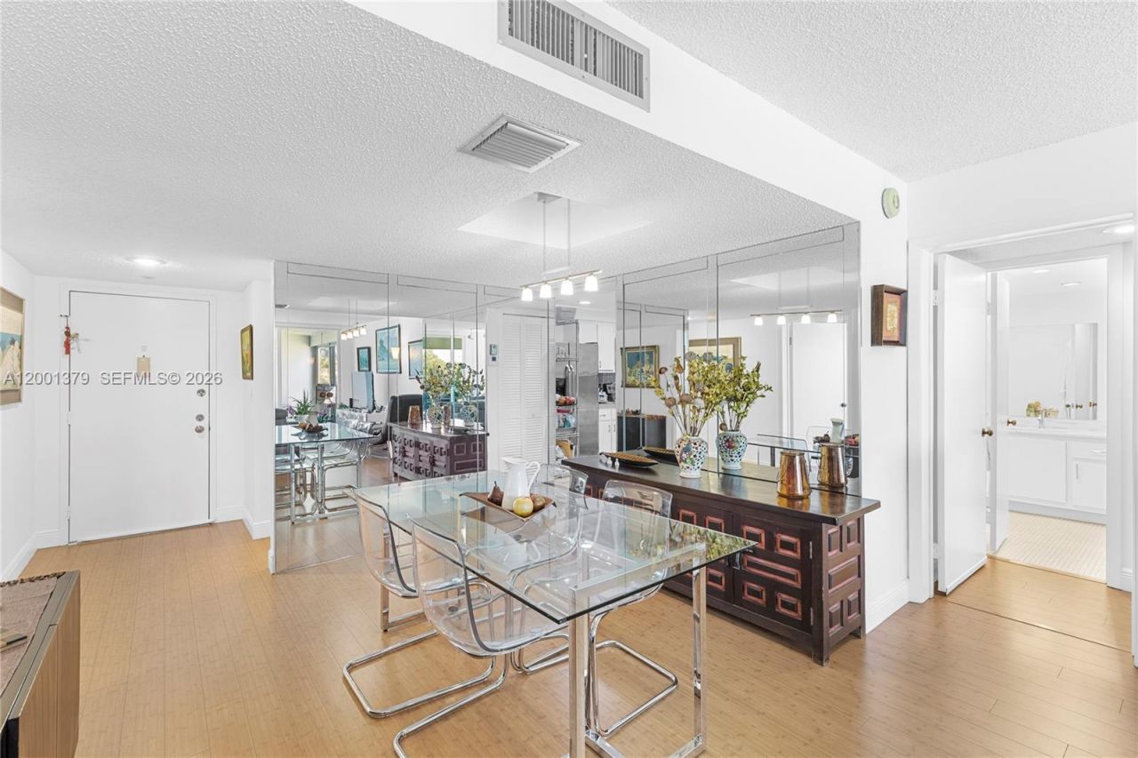 16251 Golf Club Rd, Unit 311, Weston, FL 33326 Photo