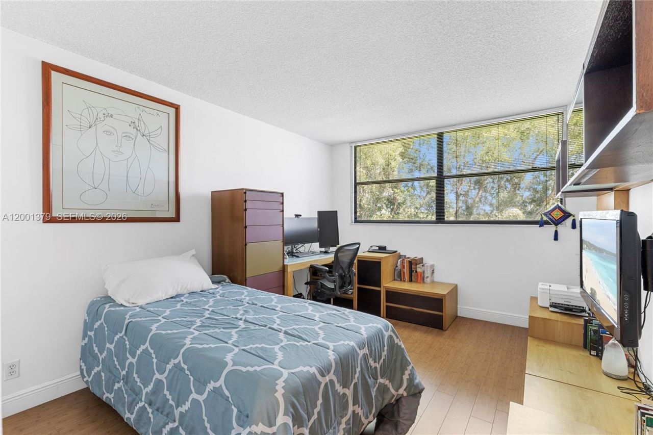 16251 Golf Club Rd, Unit 311, Weston, FL 33326 Photo