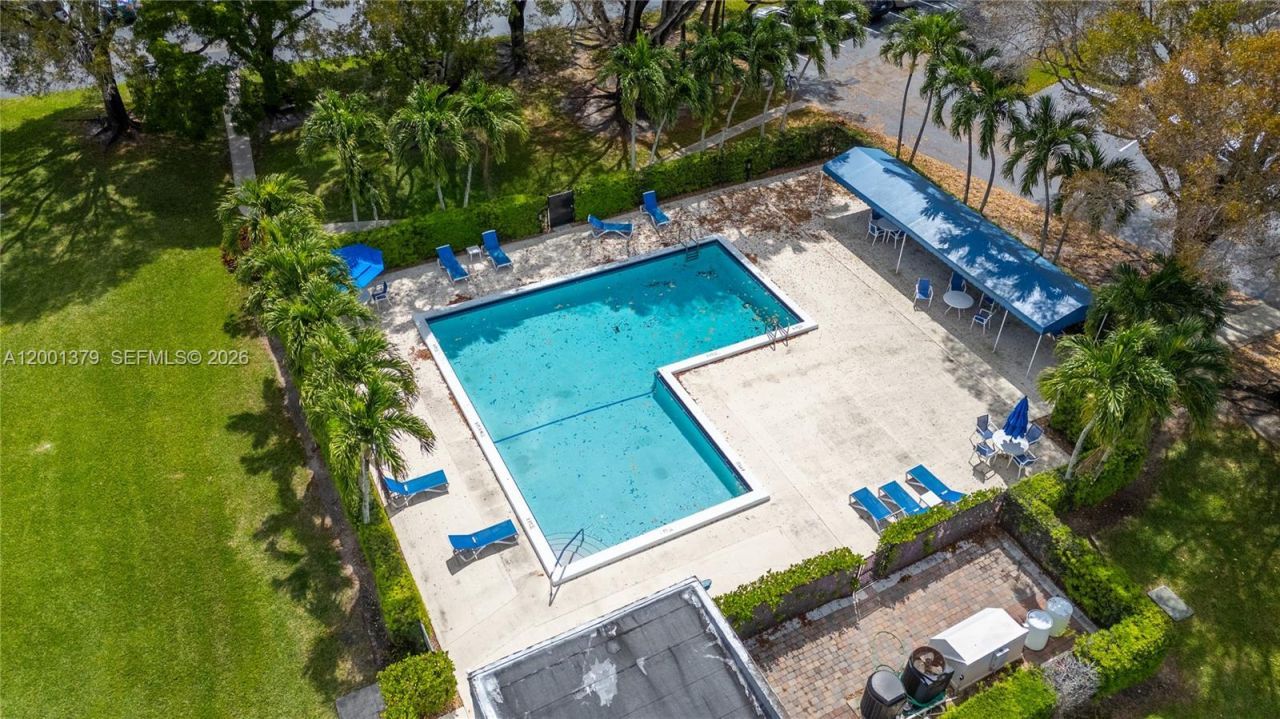 16251 Golf Club Rd, Unit 311, Weston, FL 33326 Photo