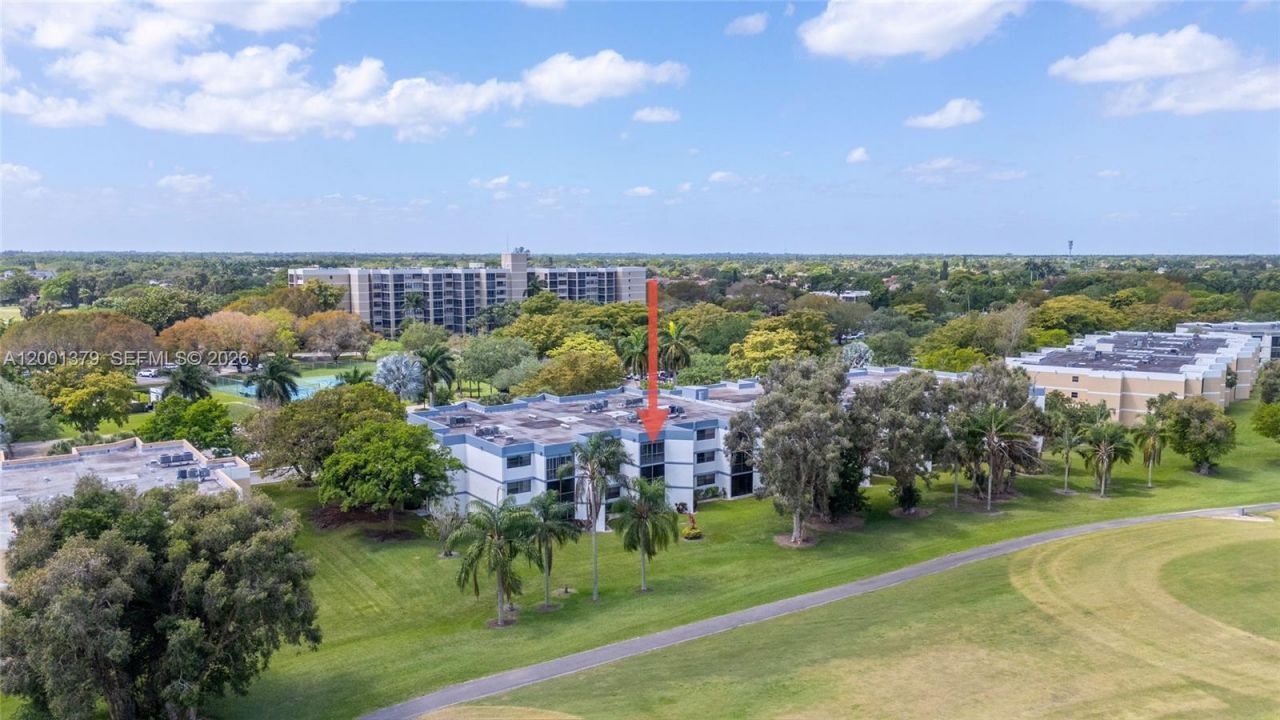 16251 Golf Club Rd, Unit 311, Weston, FL 33326 Photo