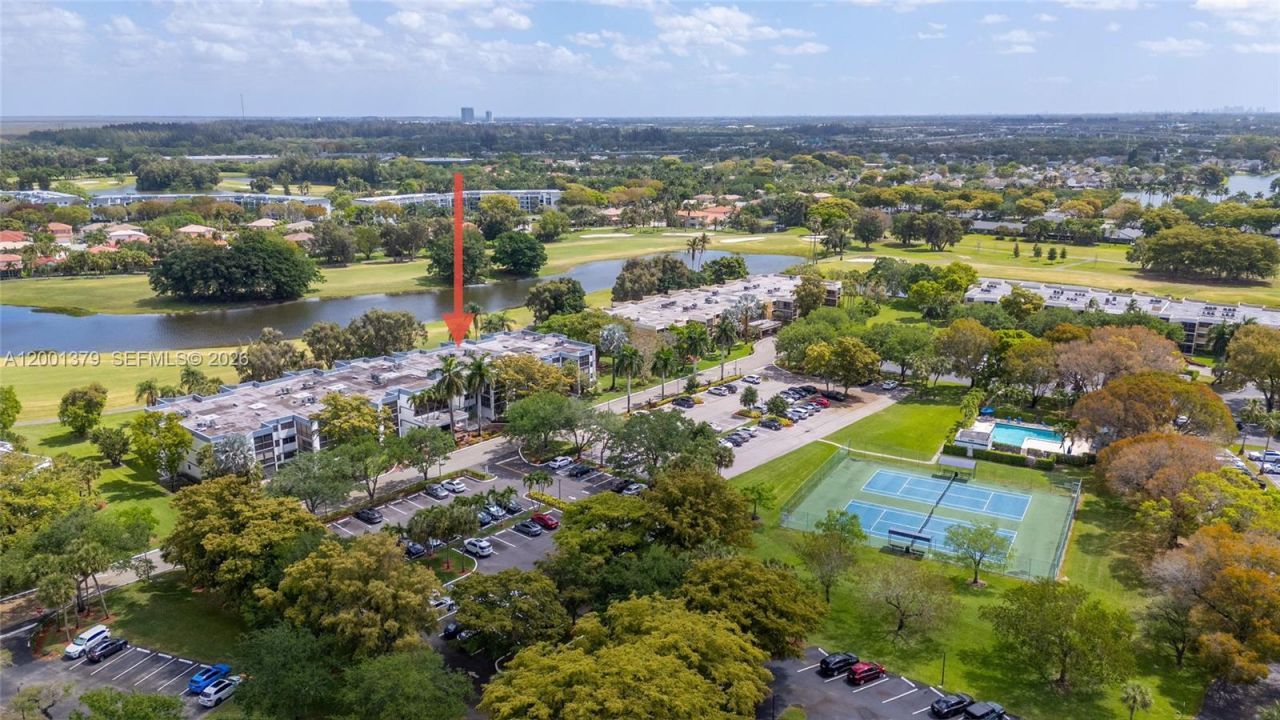 16251 Golf Club Rd, Unit 311, Weston, FL 33326 Photo