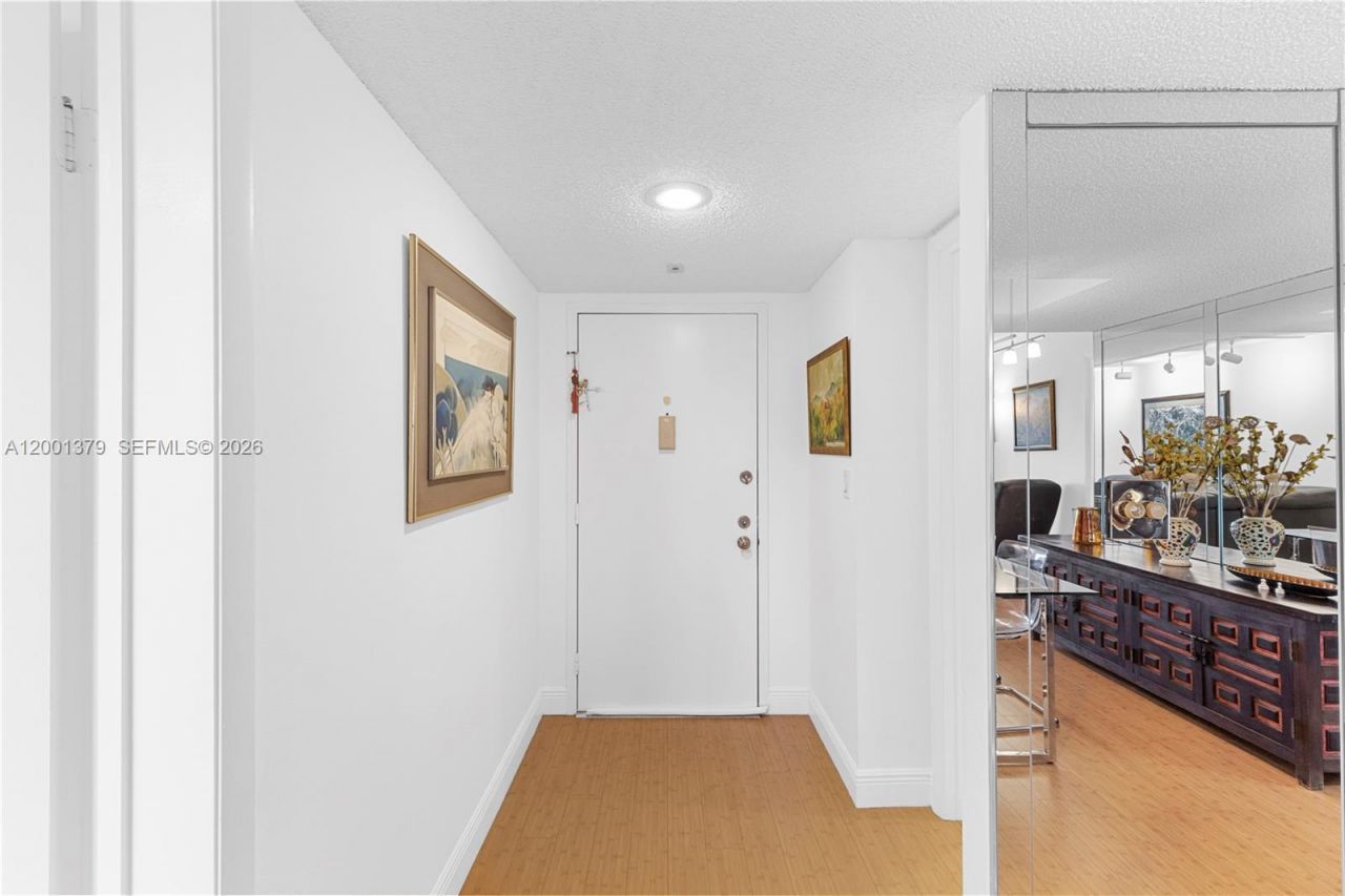 16251 Golf Club Rd, Unit 311, Weston, FL 33326 Photo