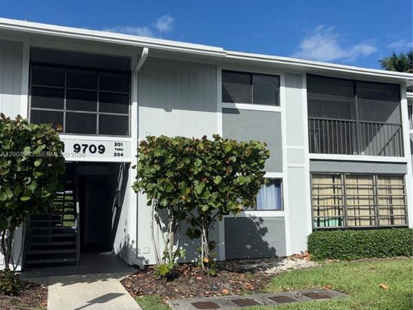 9709 Hammocks Blvd , Unit 204, Miami, FL 33196