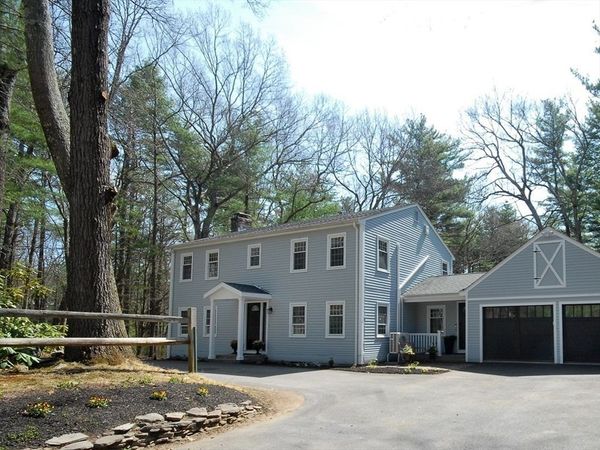 747 Old Marlboro Rd, Concord, MA 01742