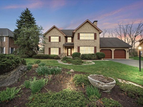 404 Westchester Lane , Valparaiso, IN 46385