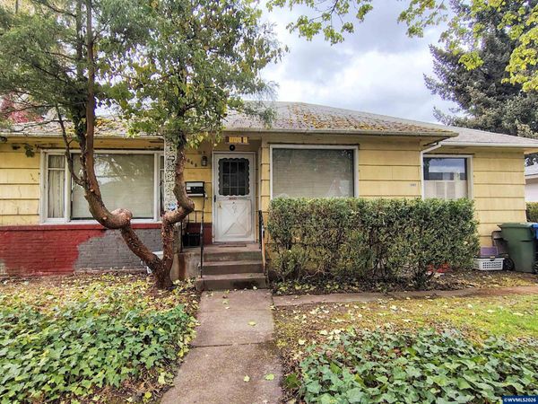 1665 20th St NE, Salem, OR 97301