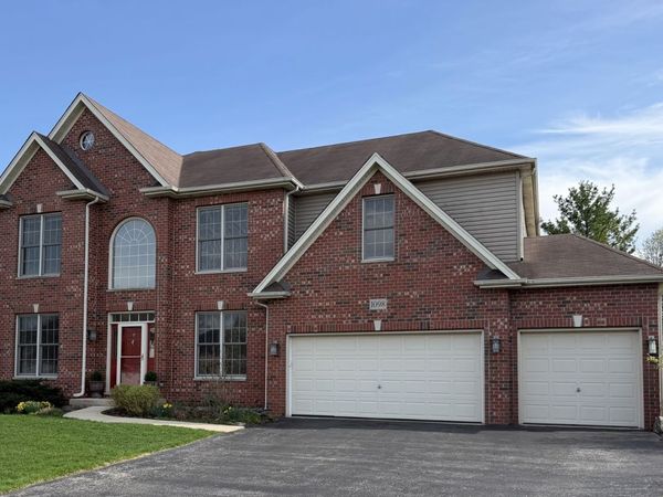 1098 Cleveland Avenue, Batavia, IL 60510