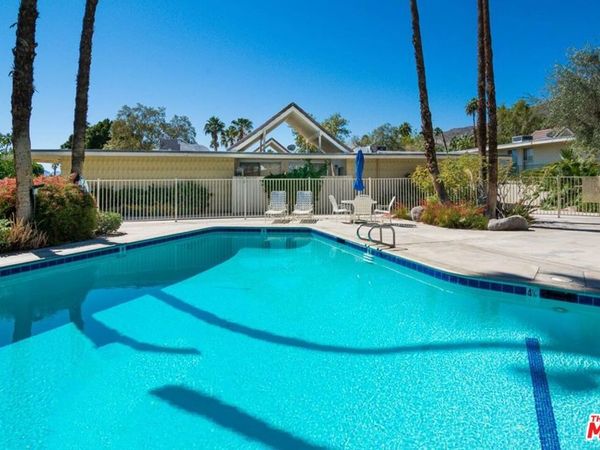 42356 Dunes View Road, Unit 8, Rancho Mirage, CA 92270