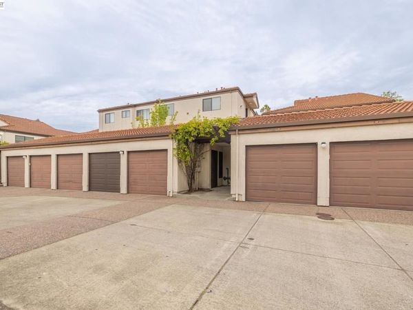 21103 Gary, Unit 318A, Castro Valley, CA 94546