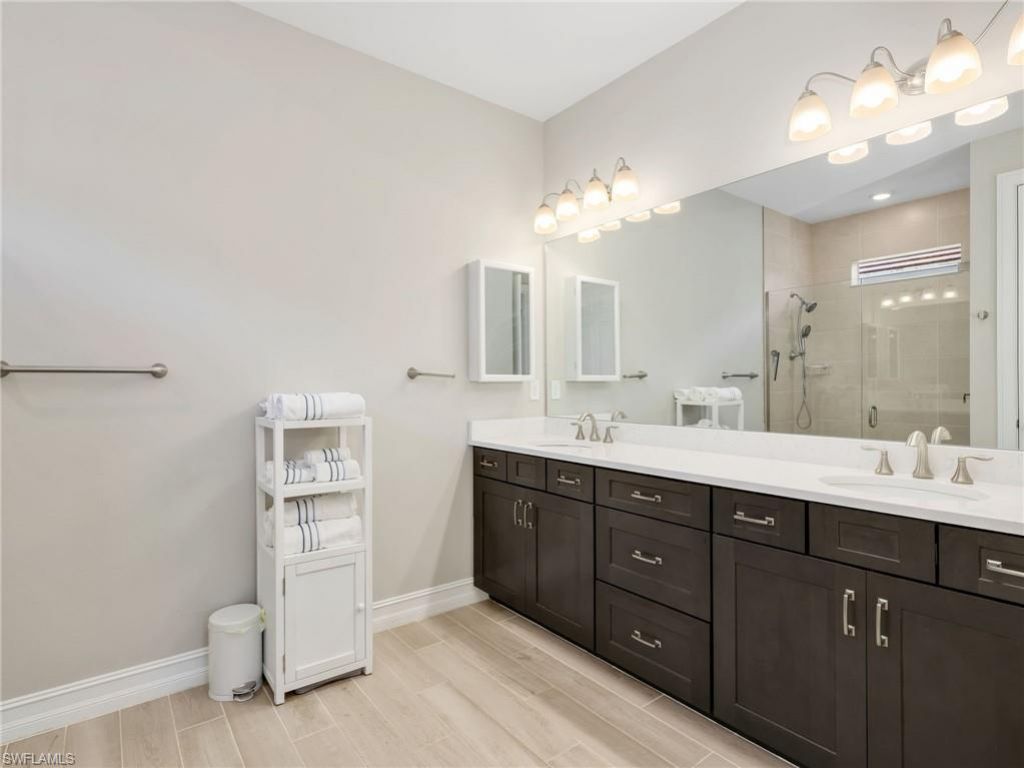 323 Tamarindo Ln, Naples, FL 34114 Photo