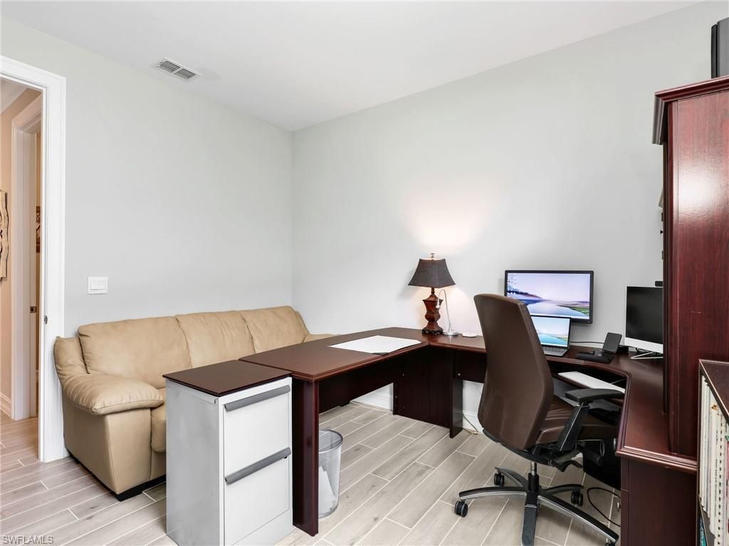 323 Tamarindo Ln, Naples, FL 34114 Photo