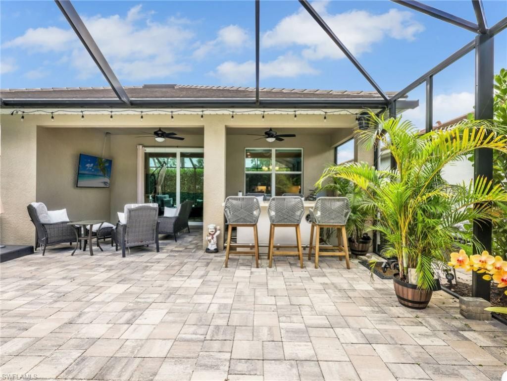 323 Tamarindo Ln, Naples, FL 34114 Photo