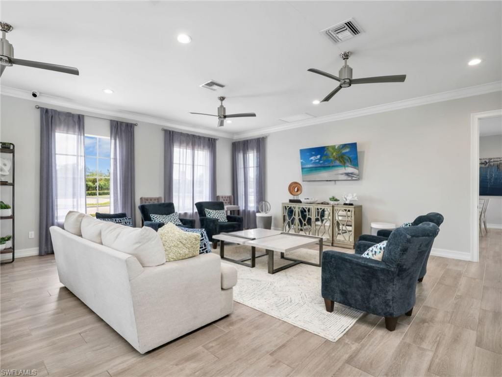 323 Tamarindo Ln, Naples, FL 34114 Photo