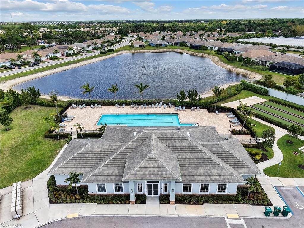 323 Tamarindo Ln, Naples, FL 34114 Photo