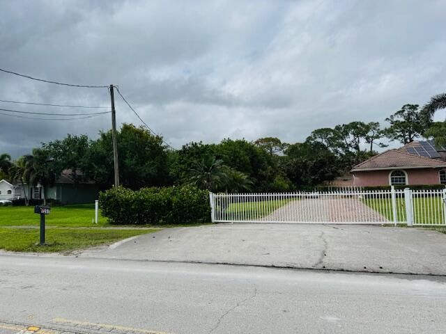 12517 Temple Blvd Boulevard, The Acreage, FL 33412 Photo