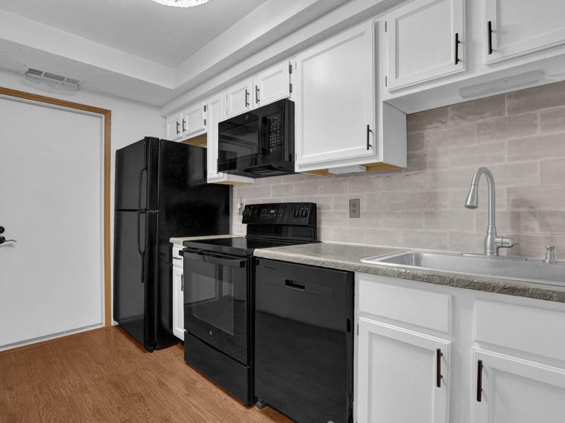 2560 Trotterslane Drive, Columbus, OH 43235 Photo 12