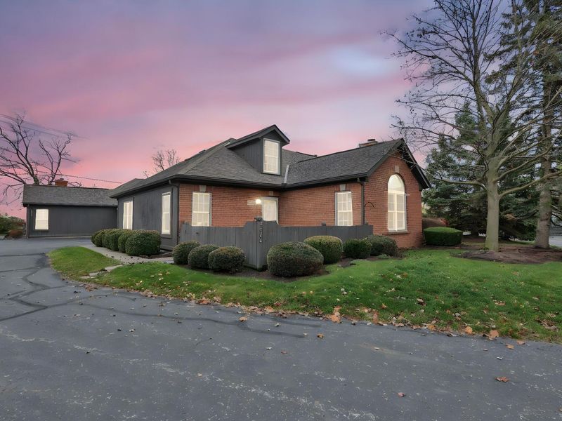 2560 Trotterslane Drive, Columbus, OH 43235 Photo 34