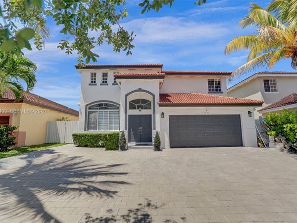 10231 SW 227th Ln, Cutler Bay, FL 33190