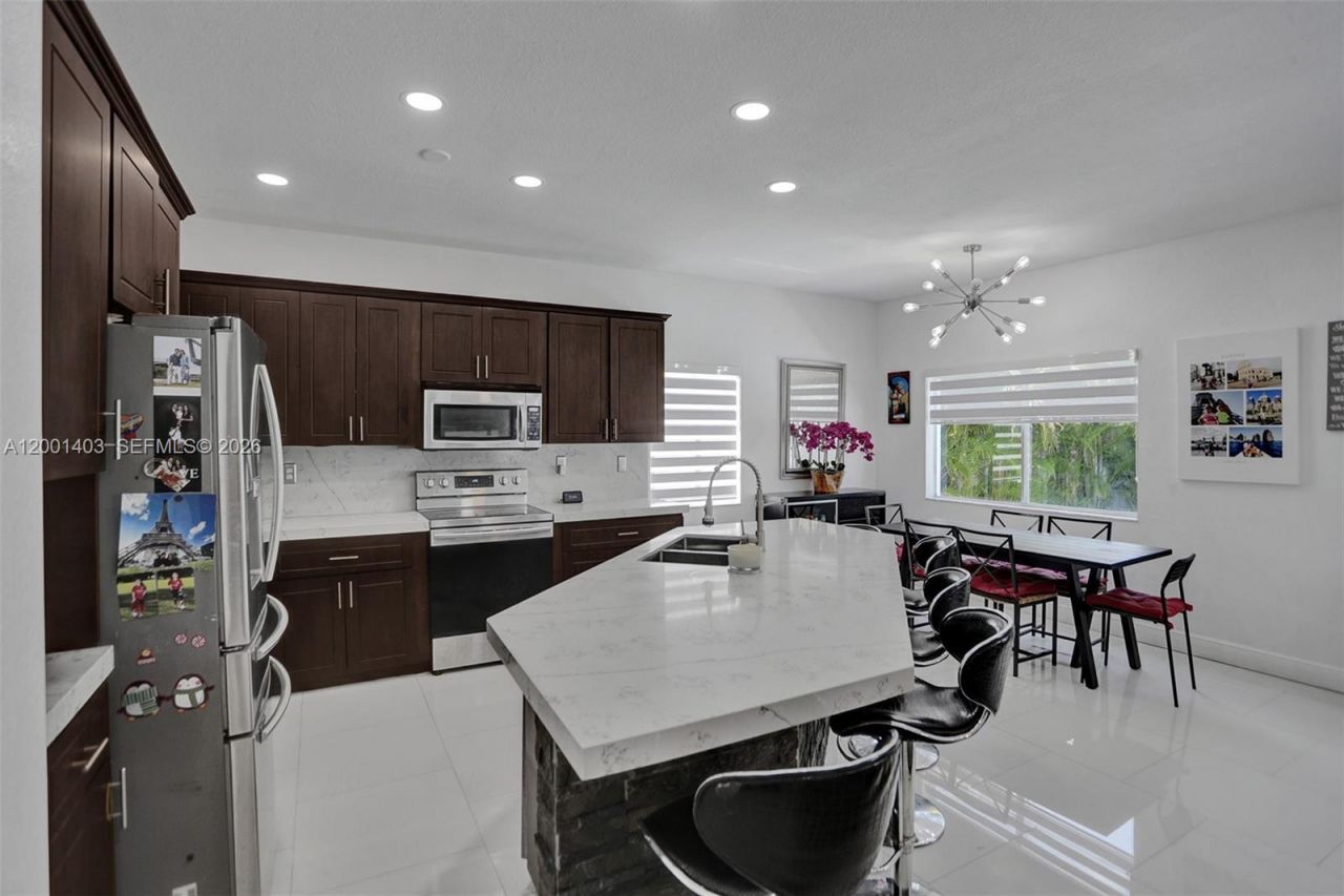 10231 SW 227th Ln, Cutler Bay, FL 33190 Photo