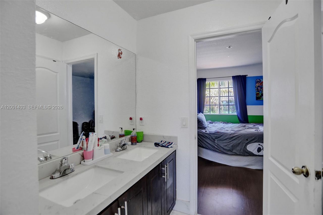 10231 SW 227th Ln, Cutler Bay, FL 33190 Photo