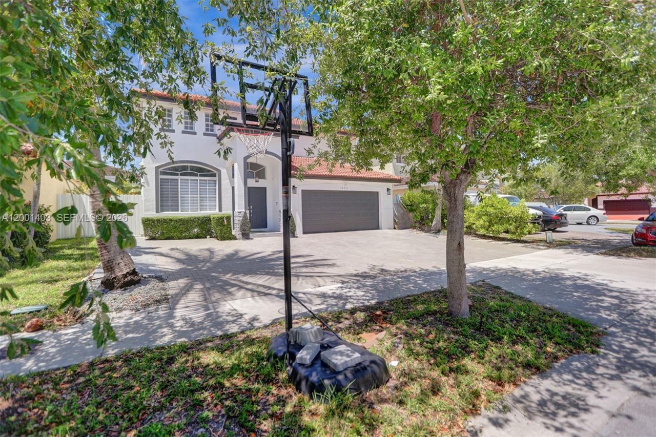 10231 SW 227th Ln, Cutler Bay, FL 33190 Photo