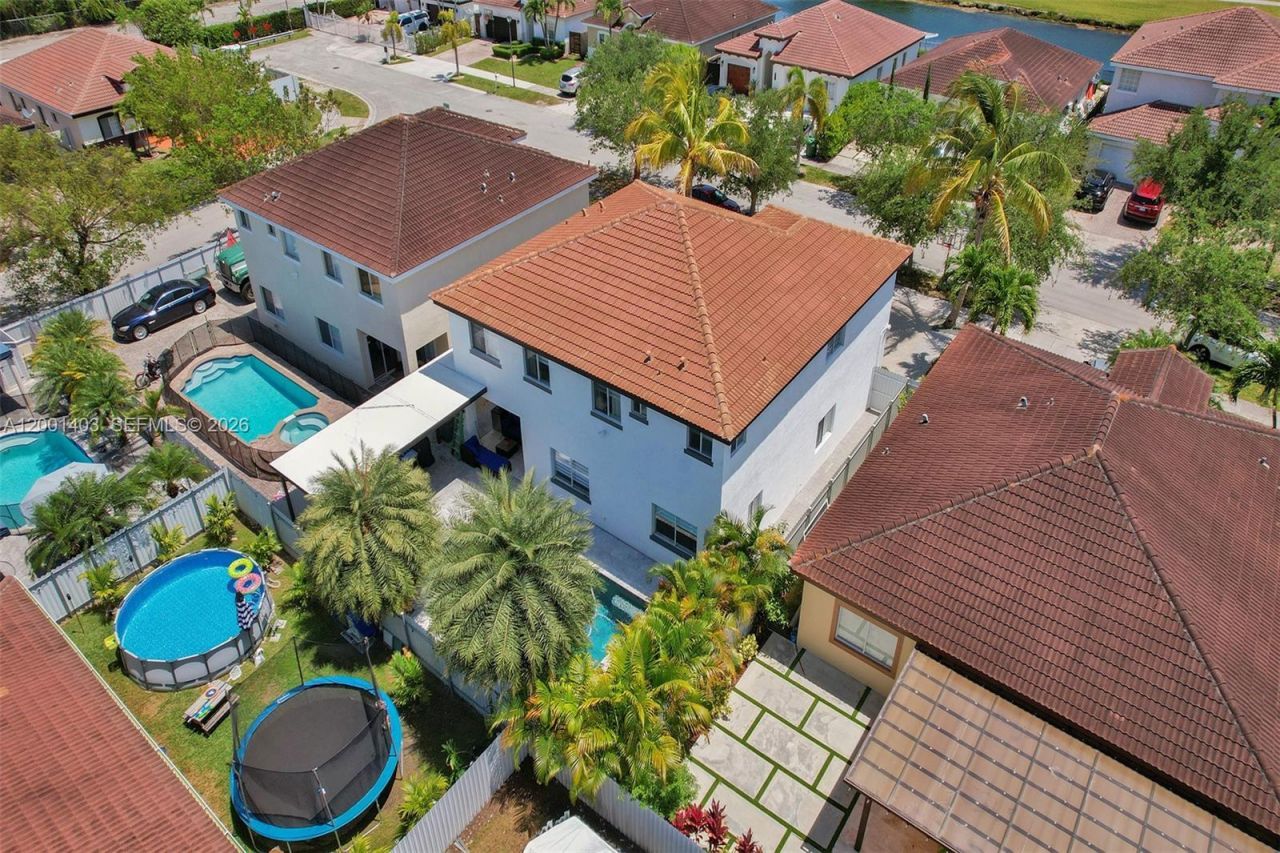 10231 SW 227th Ln, Cutler Bay, FL 33190 Photo