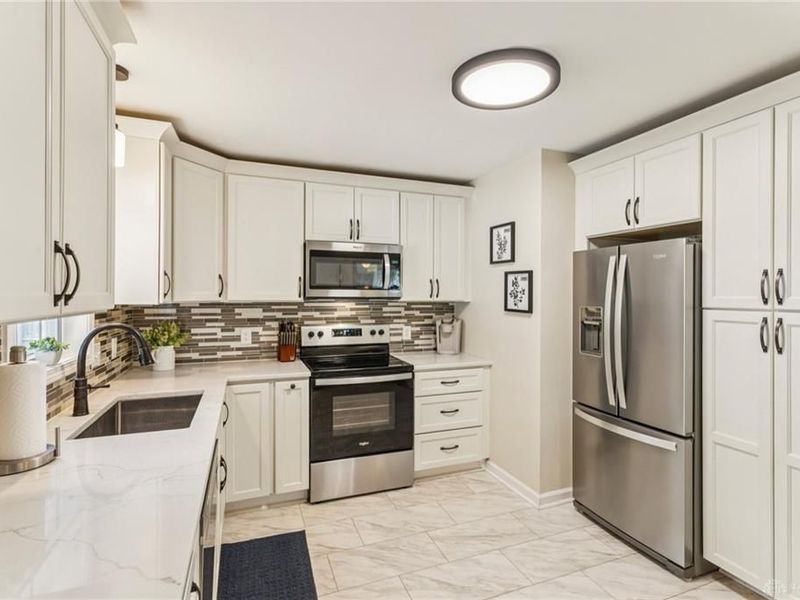 4934 Castleton Drive, Fairfield, OH 45014 Photo 11