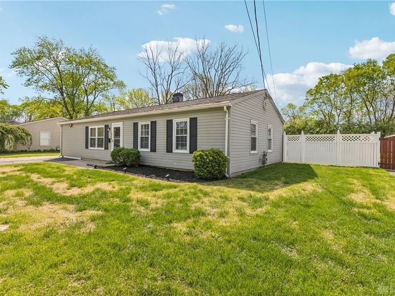 4934 Castleton Drive, Fairfield, OH 45014 Photo 2