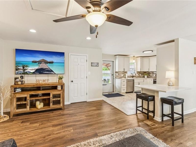 4934 Castleton Drive, Fairfield, OH 45014 Photo 6