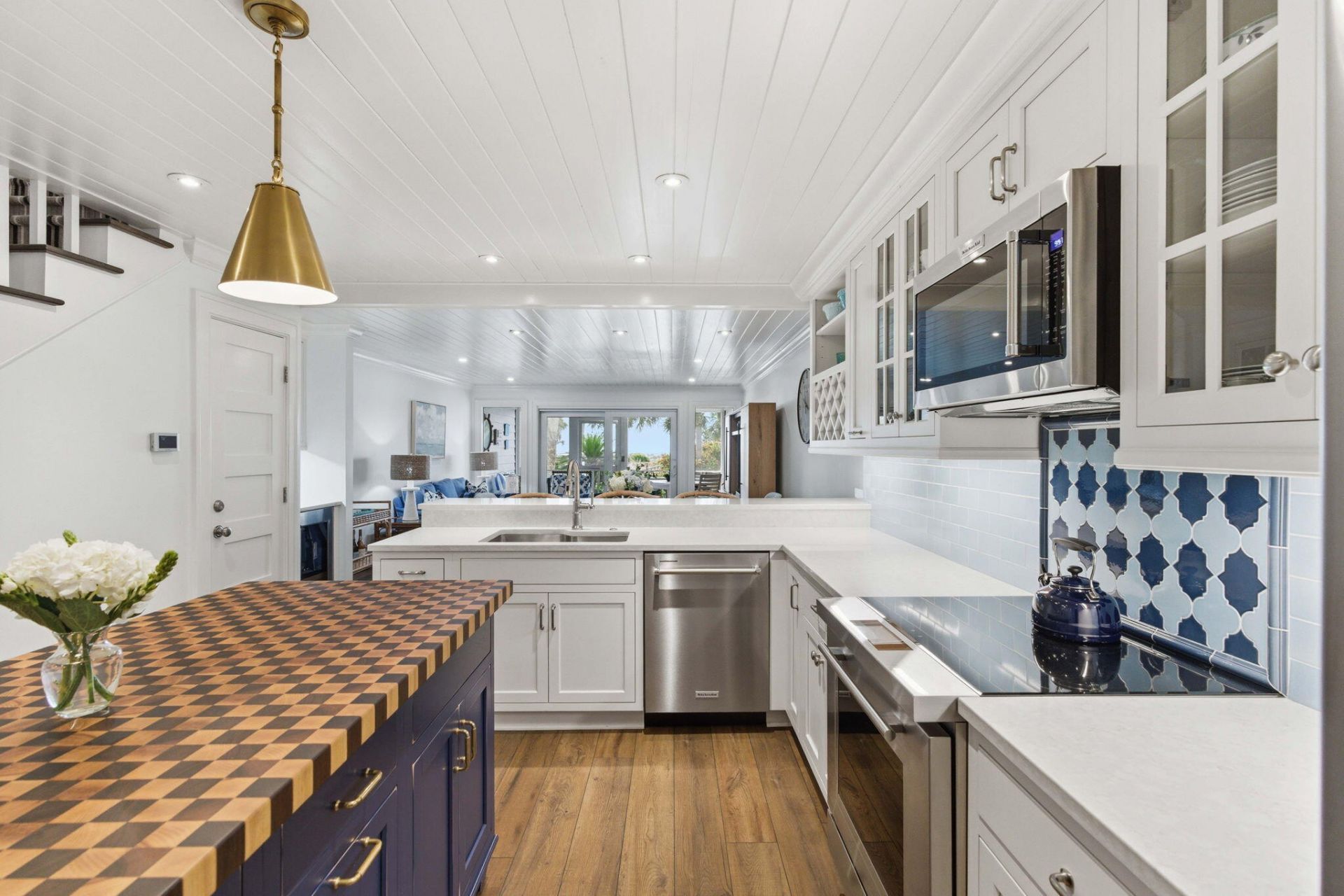 6800 Palmetto Drive Photo 9