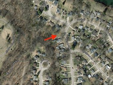 2521 Hollywood Place, South Bend, IN 46616