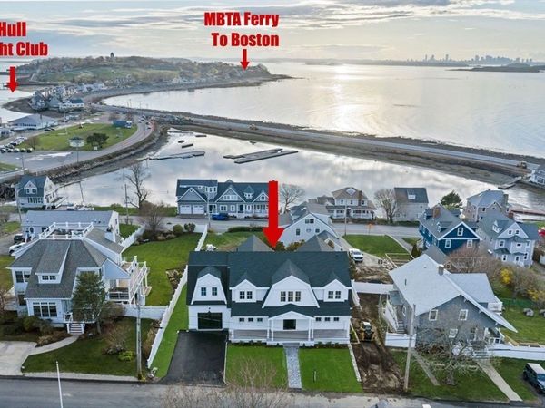15 Glover Ave, Hull, MA 02045