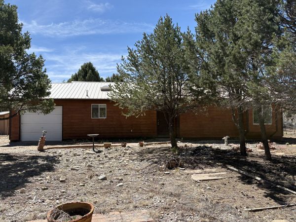 6 Days Done Road , Tijeras, NM 87059