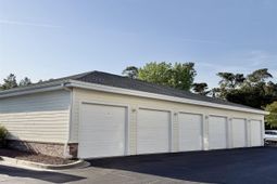 51-a Luster Leaf Circle photo 4