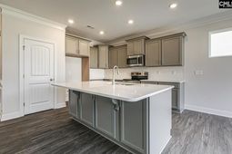 620 Chatham Way  photo 4