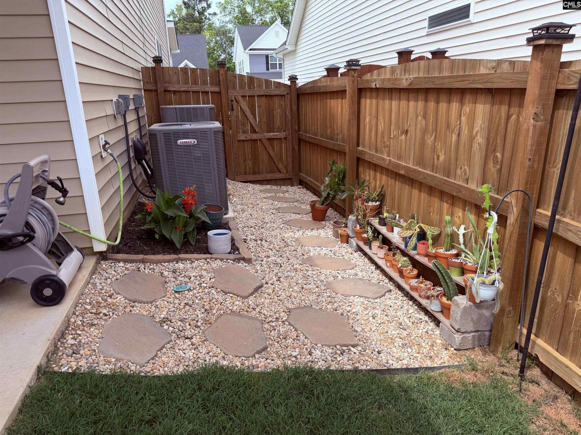 620 Chatham Way Photo 4