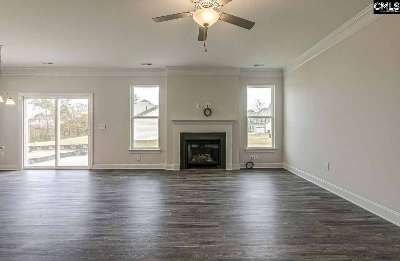 620 Chatham Way  Photo 6