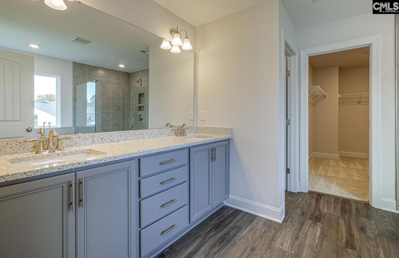 620 Chatham Way  Photo 9