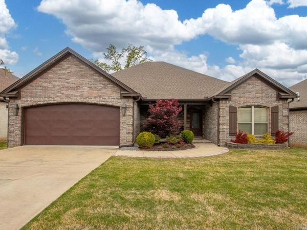 9216 Meadow Gardens Circle, Sherwood, AR 72120