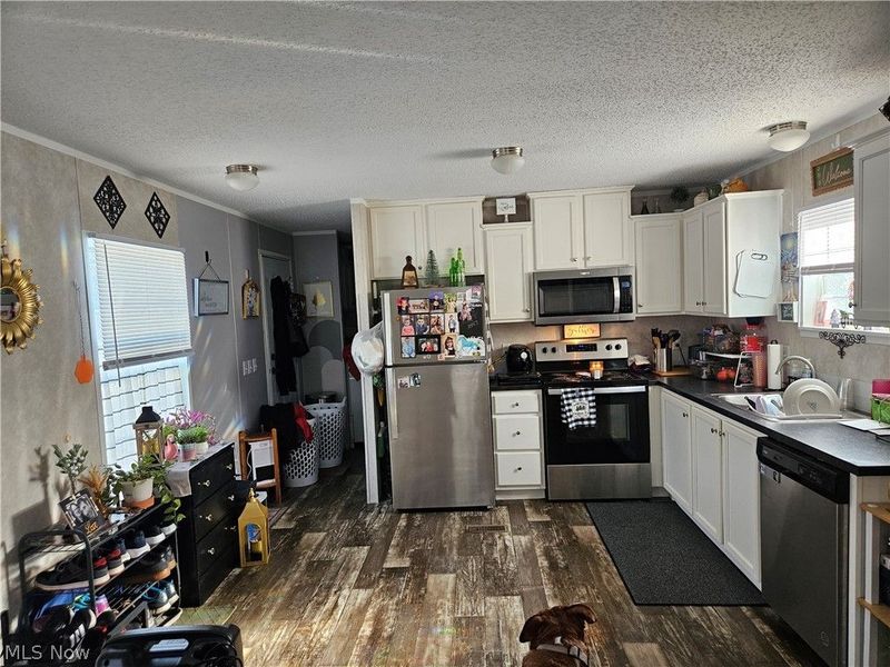 81 Hyland Drive, Akron, OH 44312 Photo 4