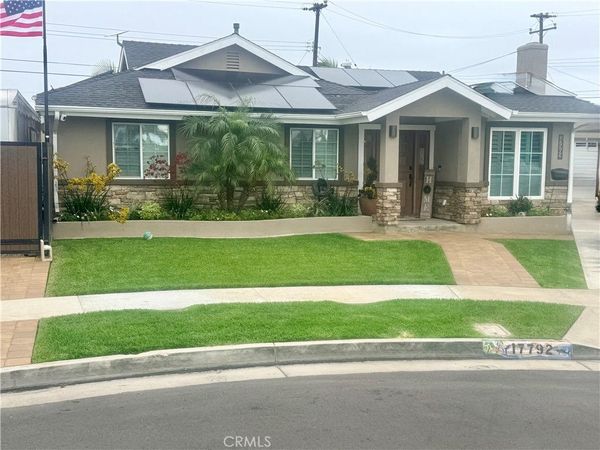 17792 Lewis, Huntington Beach, CA 92647