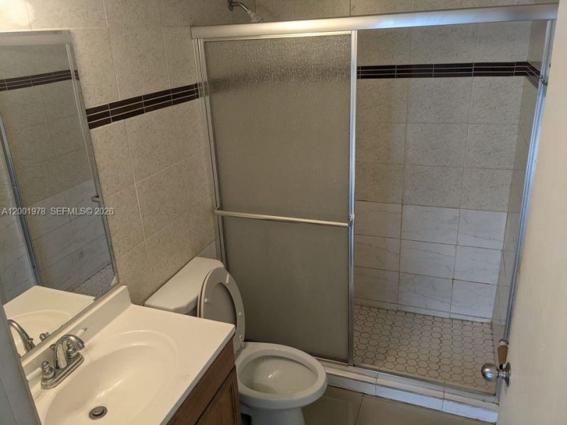 7125 NW 186th St, Unit B209, Hialeah, FL 33015 Photo