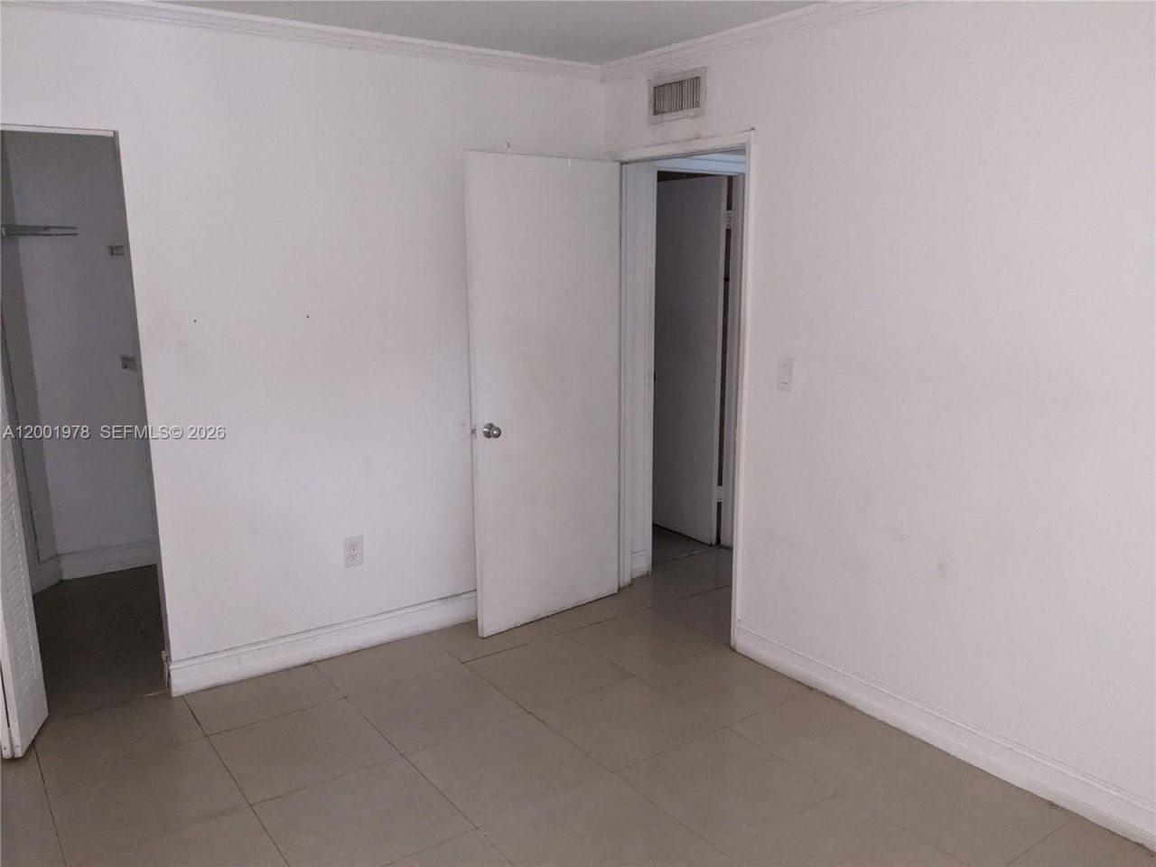 7125 NW 186th St, Unit B209, Hialeah, FL 33015 Photo