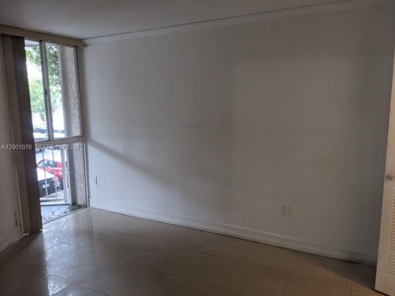 7125 NW 186th St, Unit B209, Hialeah, FL 33015 Photo