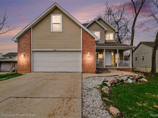 3281 Troy Drive, Troy, MI 48083